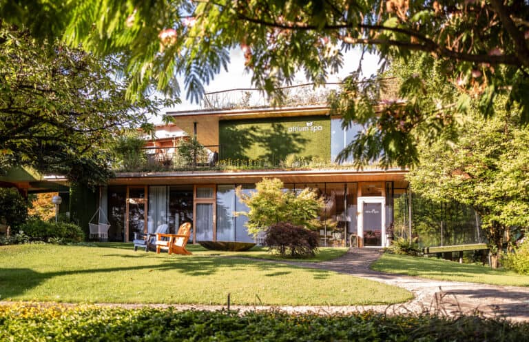 Attraktives Hotel mit Garten und Spa, ideal für Erholung in Graz.